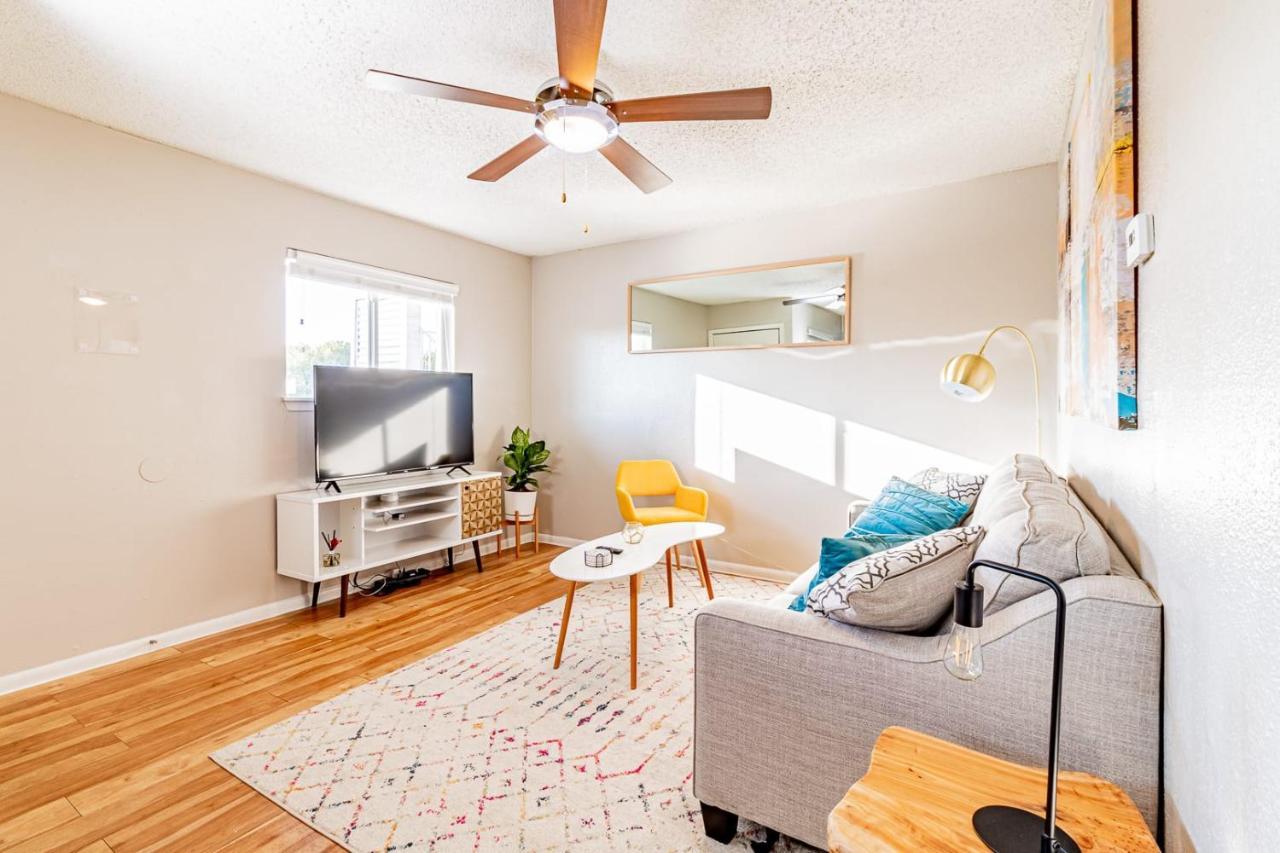 Efficiency 2Br King Bed Suites Next To Downtown Austin Exterior foto